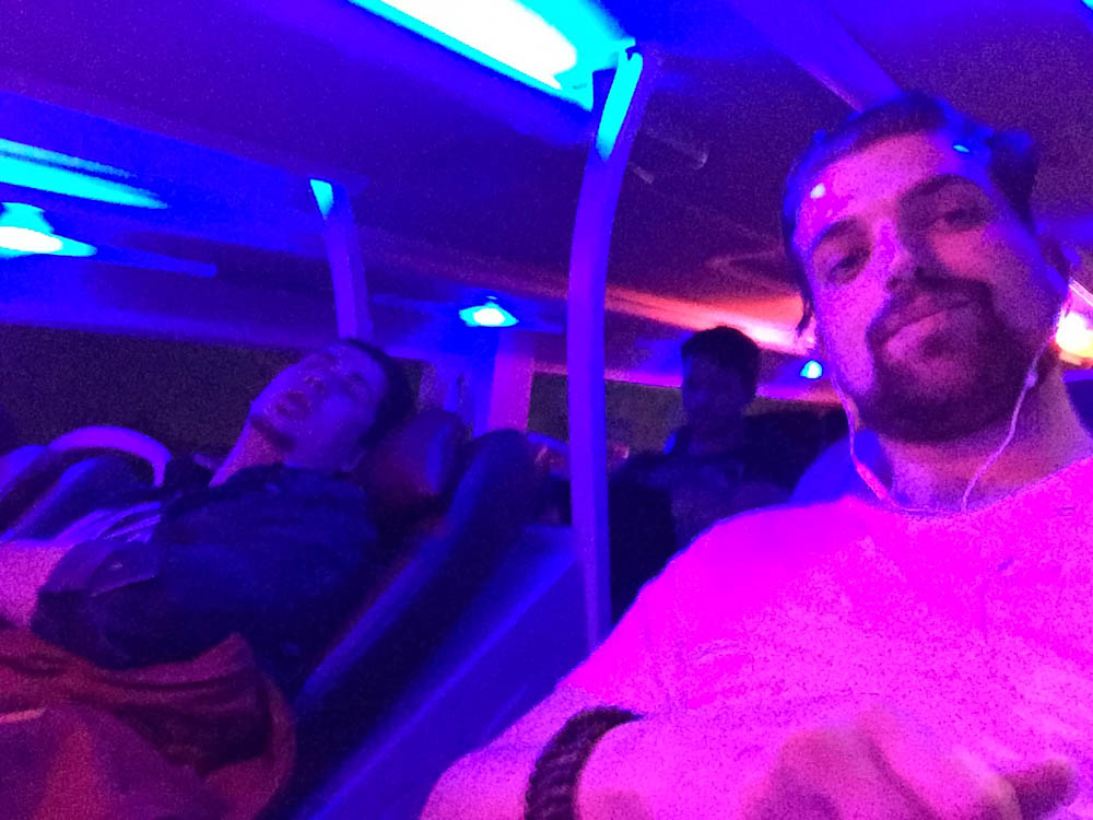 bus 1 of 1